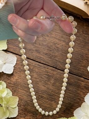 Classic Cream Pearl Strand Necklace - Unbranded